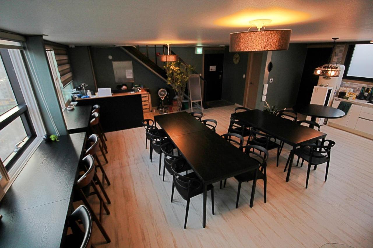 Hotel Roadhouse Hongdae Shinchon Seul Zewnętrze zdjęcie